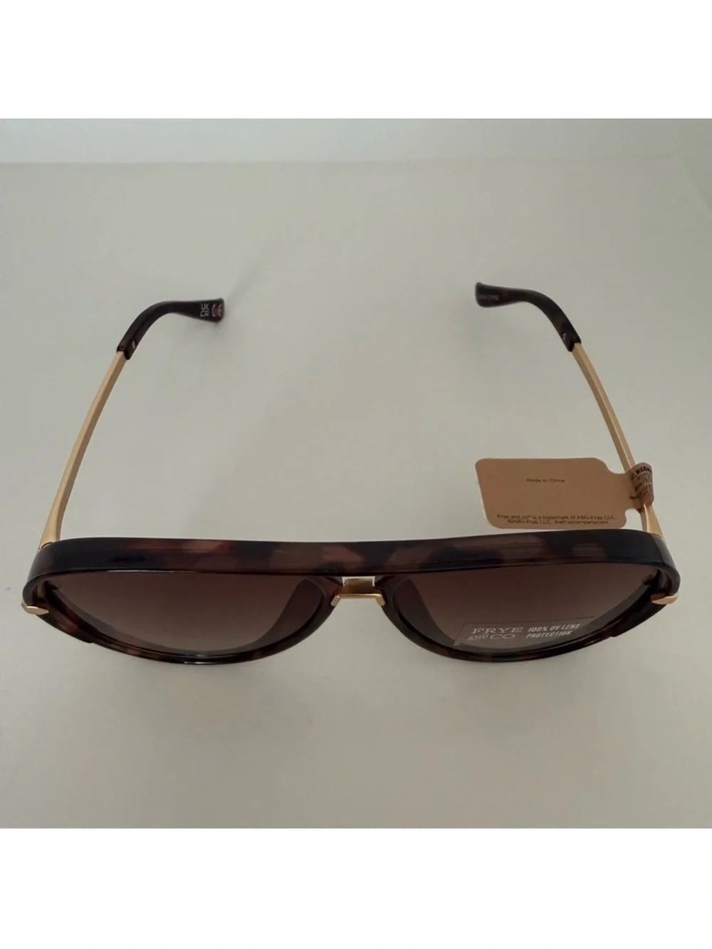 NEW Frye and Co Retro Navigator Aviator Sunglasses